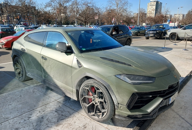 Lamborghini Urus Performante