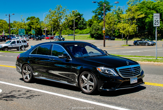 Mercedes-Benz S 63 AMG V222