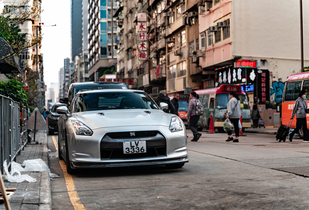 Nissan GT-R