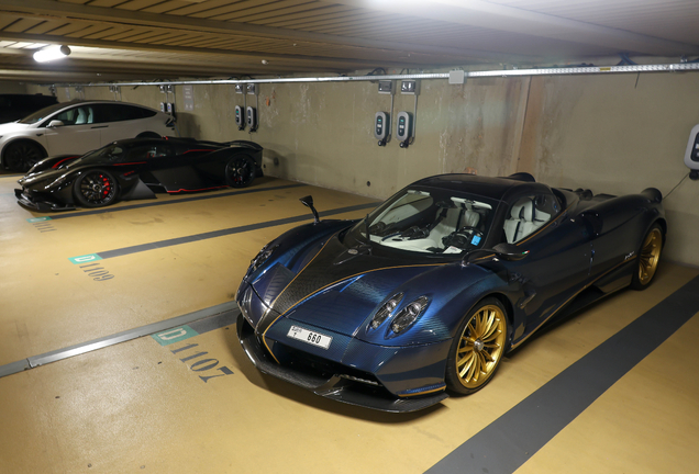 Pagani Huayra Roadster
