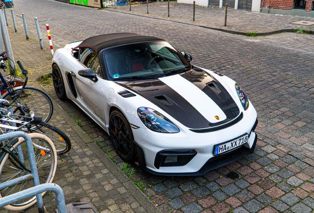 Porsche 718 Spyder RS Weissach Package