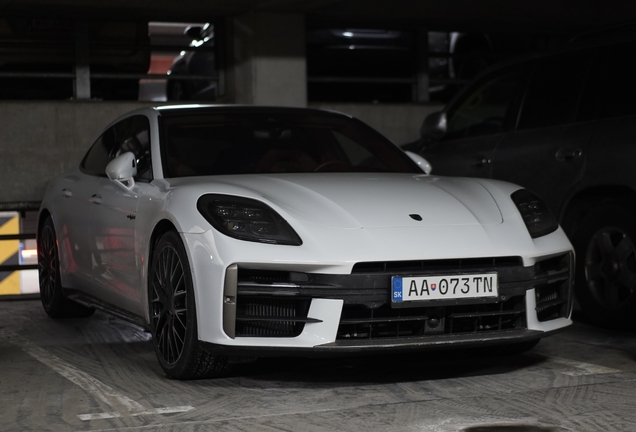 Porsche 972 Panamera Turbo E-Hybrid