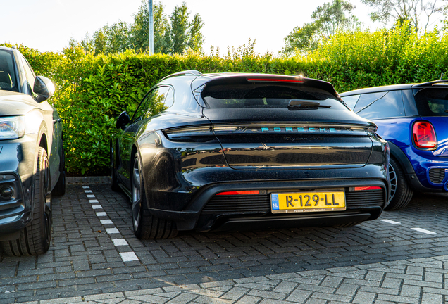 Porsche Taycan GTS Sport Turismo