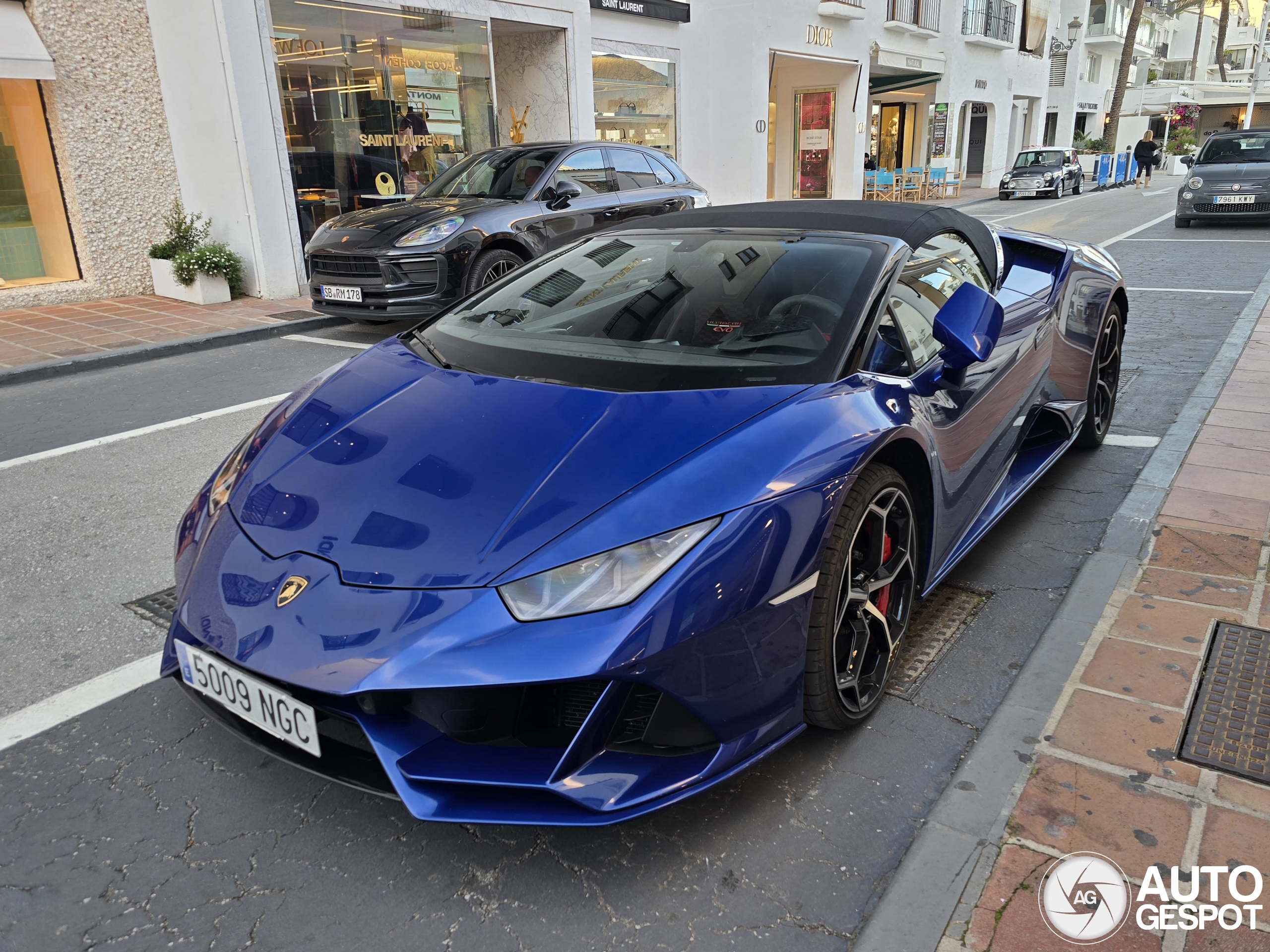 Lamborghini Huracán LP640-4 EVO Spyder