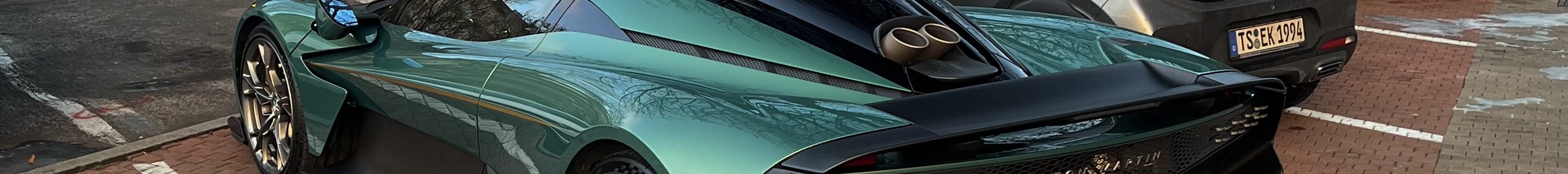 Aston Martin Valhalla