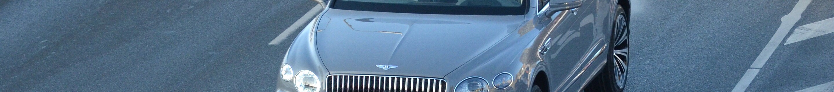 Bentley Bentayga Azure EWB