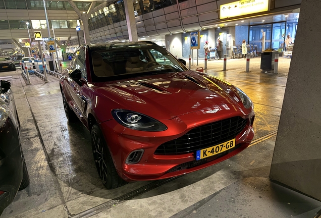 Aston Martin DBX