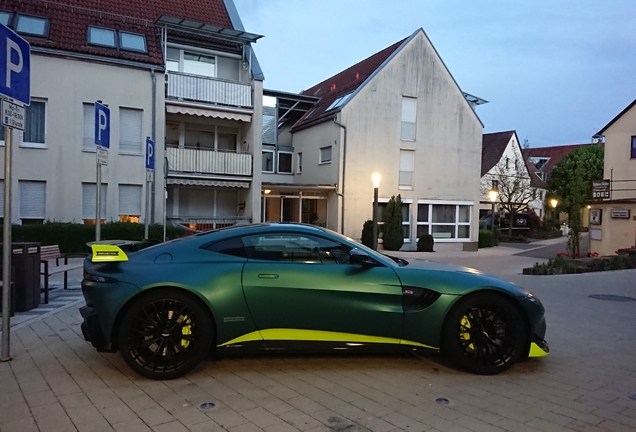 Aston Martin V8 Vantage Formula 1 Edition