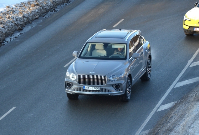 Bentley Bentayga Azure EWB