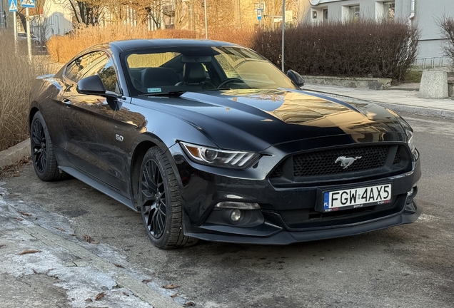 Ford Mustang GT 2015