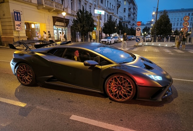 Lamborghini Huracán LP640-2 STO