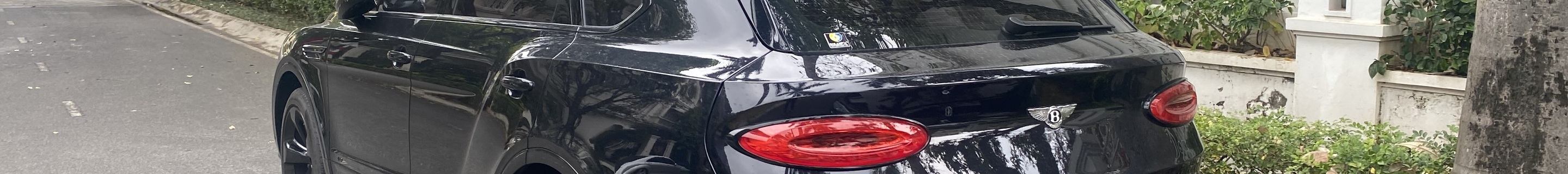 Bentley Bentayga V8 2021