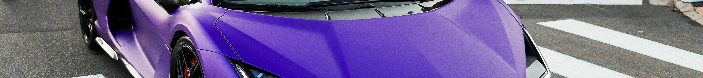 Lamborghini Revuelto