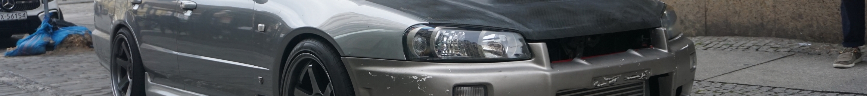 Nissan Skyline R34 Sedan