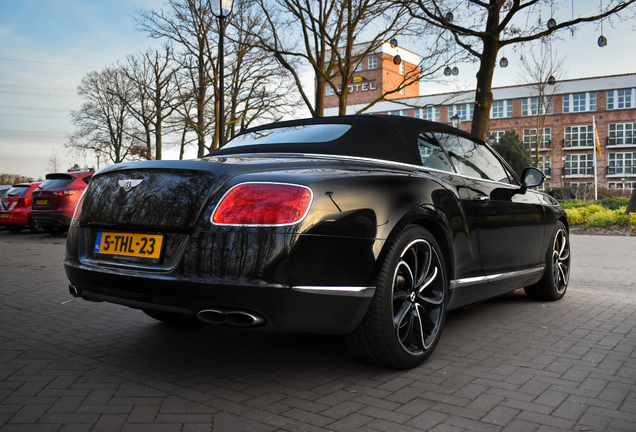 Bentley Continental GTC V8