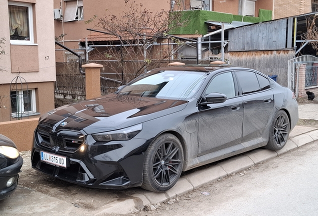 BMW M5 G90