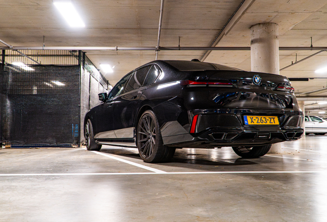 BMW M760e xDrive