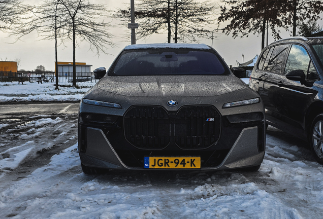 BMW M760e xDrive