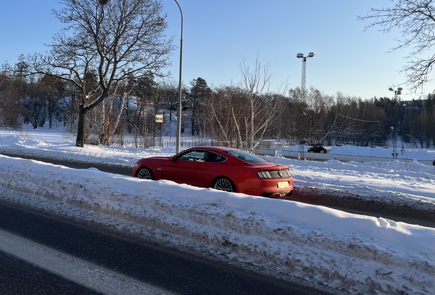Ford Mustang GT 2015