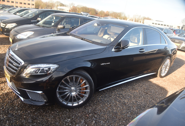 Mercedes-Benz S 65 AMG V222
