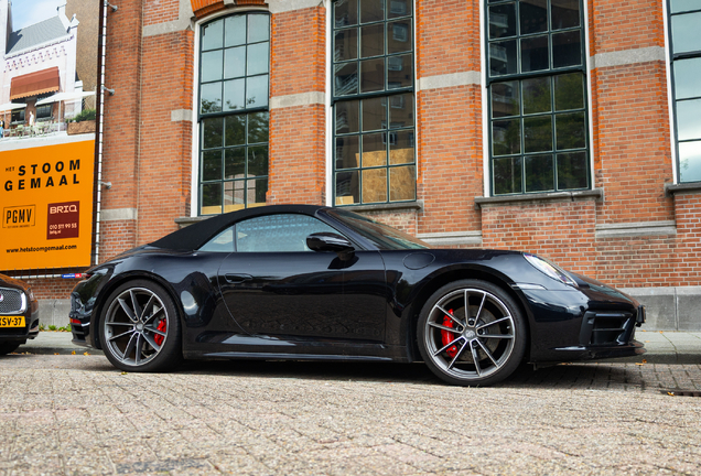 Porsche 992 Carrera 4S Cabriolet MkI