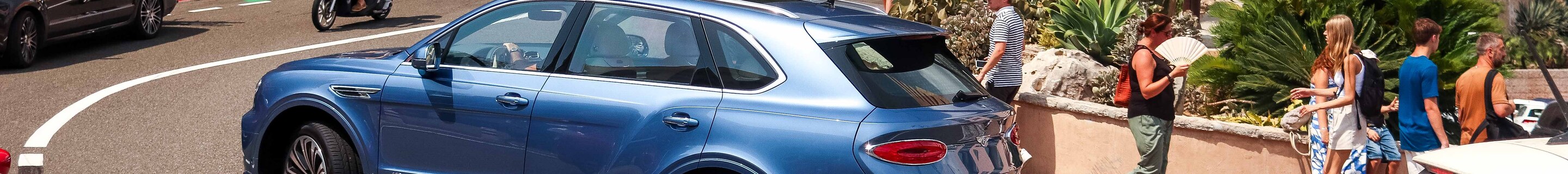 Bentley Bentayga V8 2021