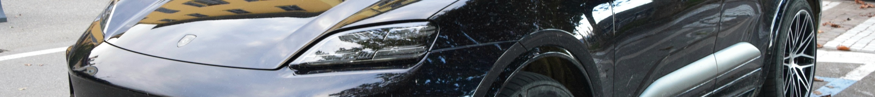 Porsche Macan EV Turbo