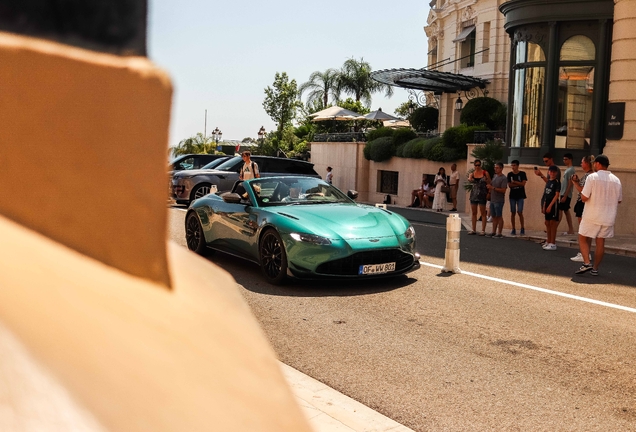 Aston Martin V8 Vantage Formula 1 Edition Roadster