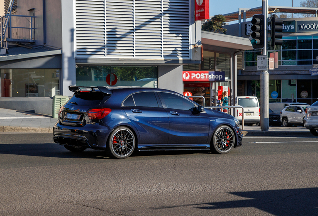 Mercedes-AMG A 45 W176 2015