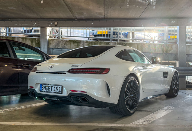 Mercedes-AMG GT C C190 2019