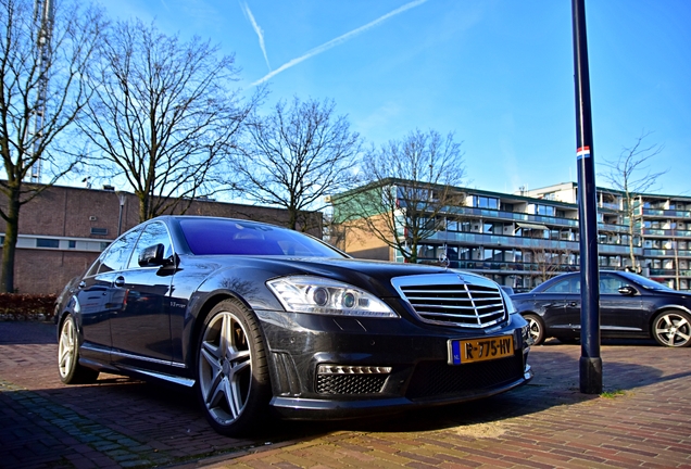 Mercedes-Benz S 63 AMG W221 2011