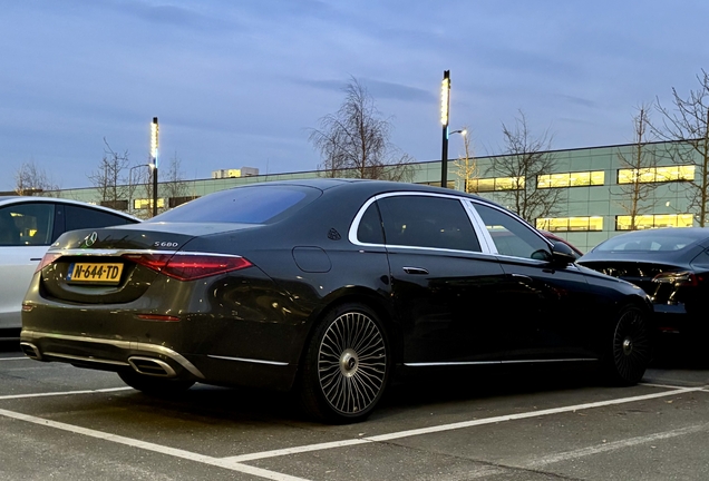 Mercedes-Maybach S 680 X223