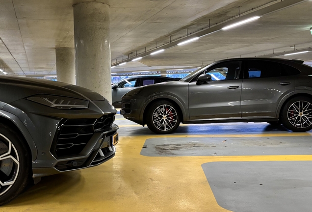 Porsche Cayenne Coupé Turbo E-Hybrid
