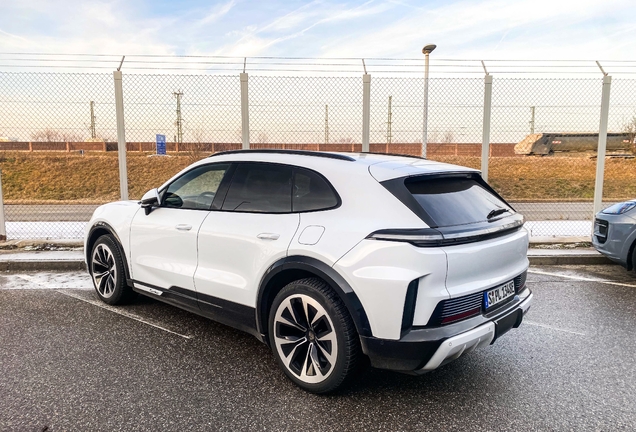 Porsche Cayenne Turbo Electric