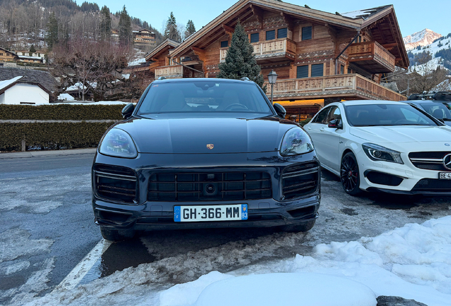 Porsche Cayenne Turbo S E-Hybrid