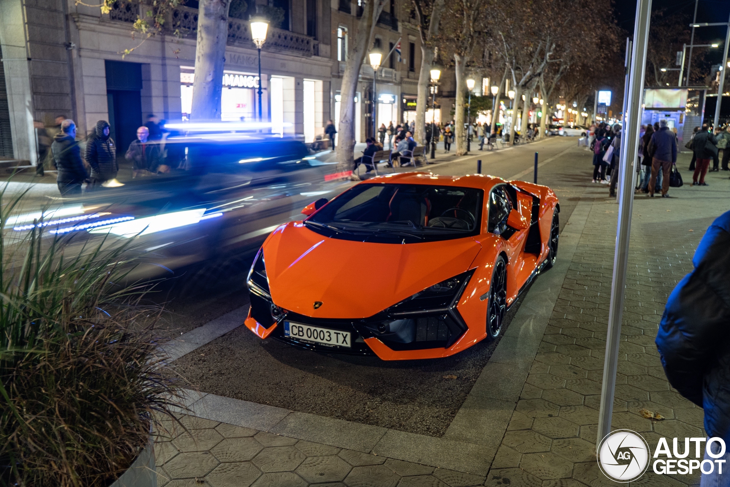 Lamborghini Revuelto