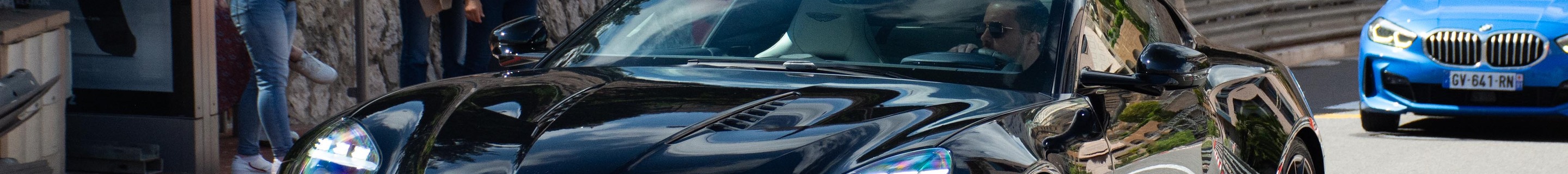 Aston Martin Vanquish 2025