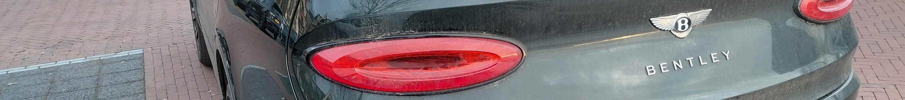 Bentley Bentayga V8 2021