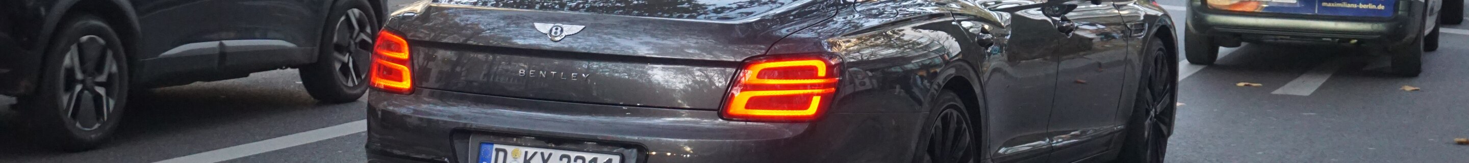 Bentley Flying Spur V8 2021