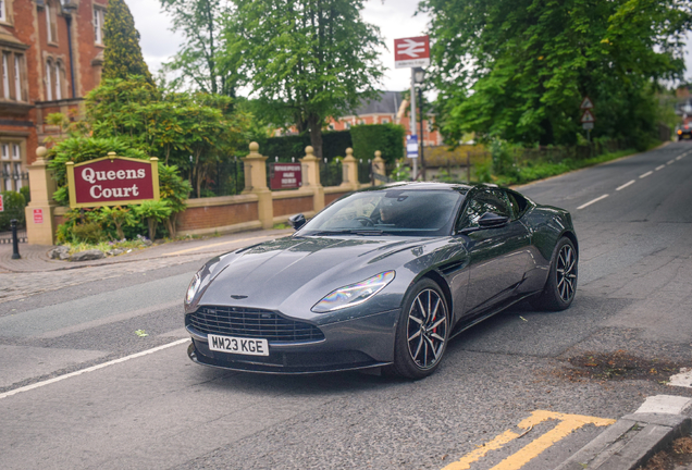Aston Martin DB11 V8