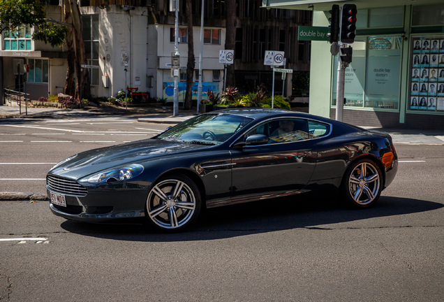 Aston Martin DB9