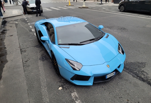 Lamborghini Aventador LP700-4