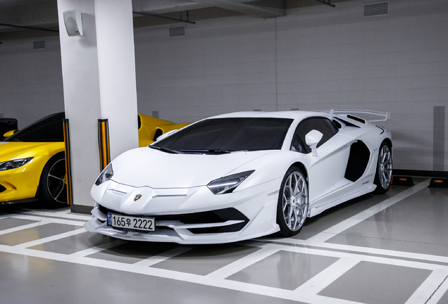 Lamborghini Aventador LP770-4 SVJ
