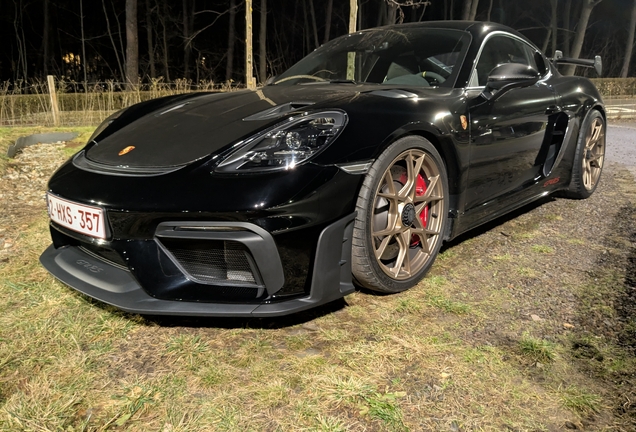 Porsche 718 Cayman GT4 RS Weissach Package