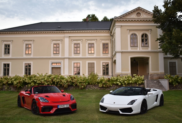 Porsche 718 Spyder RS