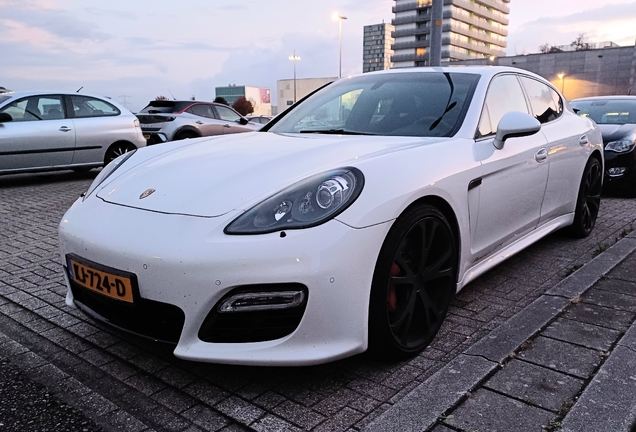 Porsche 970 Panamera GTS MkI