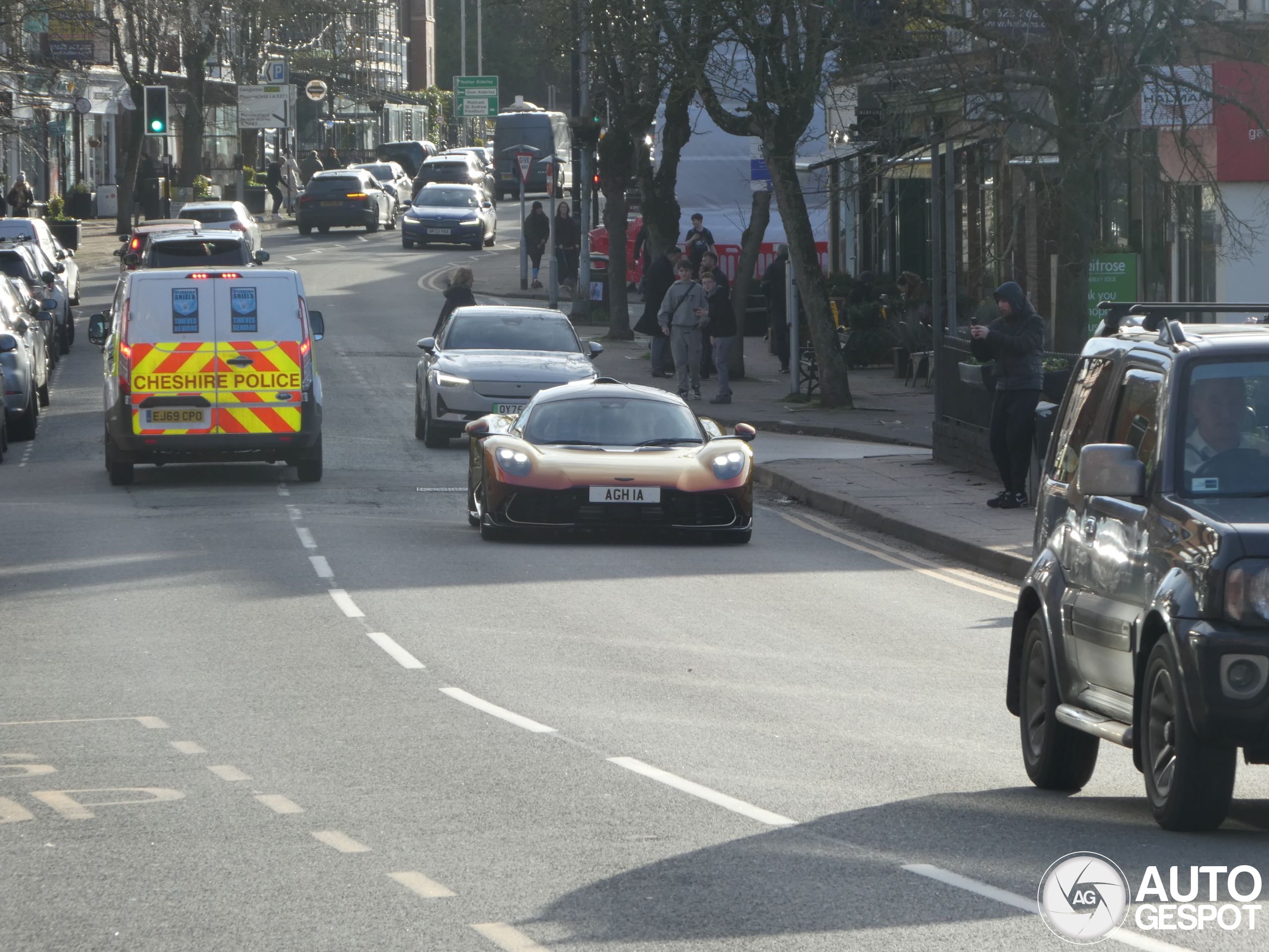 Aston Martin Valhalla