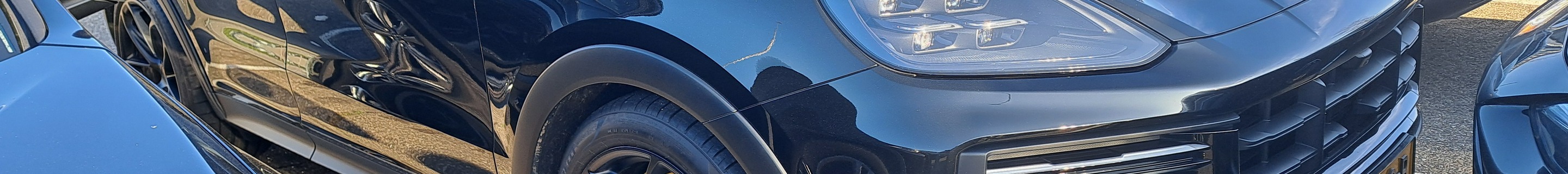 Porsche Cayenne Coupé Turbo E-Hybrid