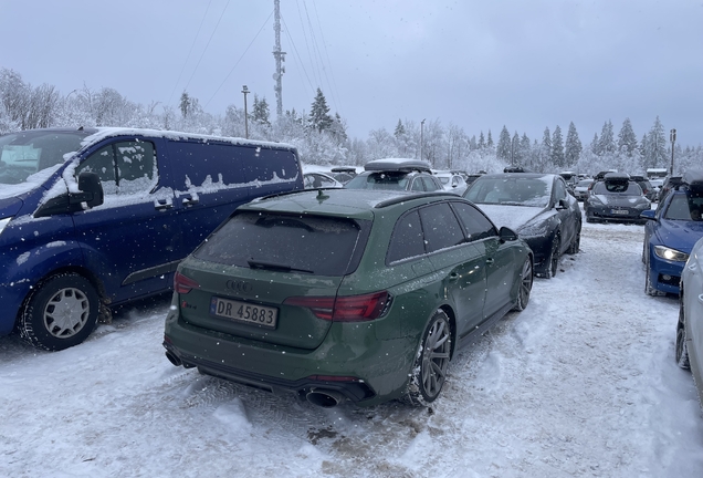 Audi RS4 Avant B9
