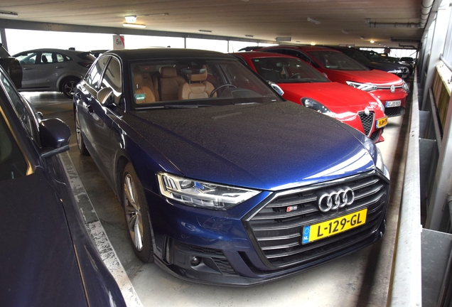 Audi S8 D5